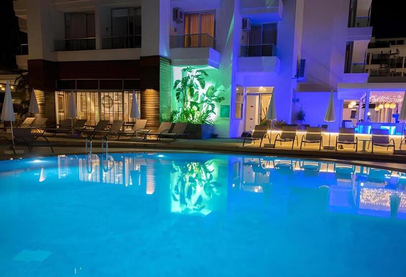 호텔 Supreme Beach İçmeler Adults Only