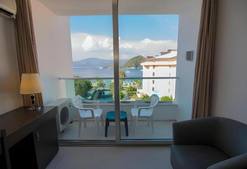 호텔 Supreme Beach İçmeler Adults Only