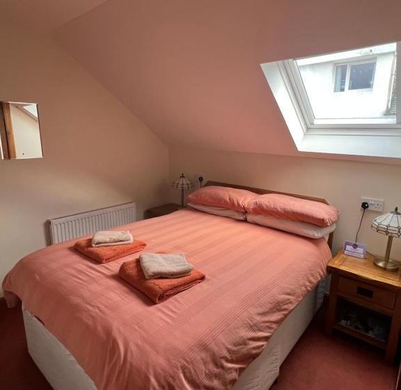 Pensión Glenarroch & Witchwood