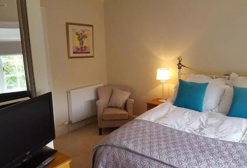 تختخواب و صبحانه Cruachan House