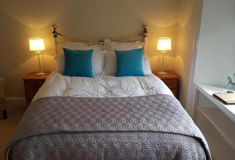 مبيت وإفطار Cruachan House