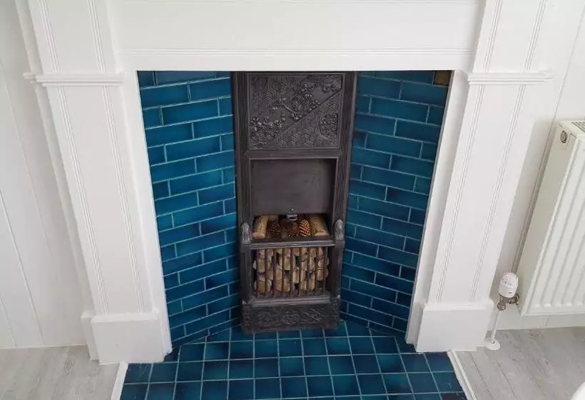 تختخواب و صبحانه Cruachan House