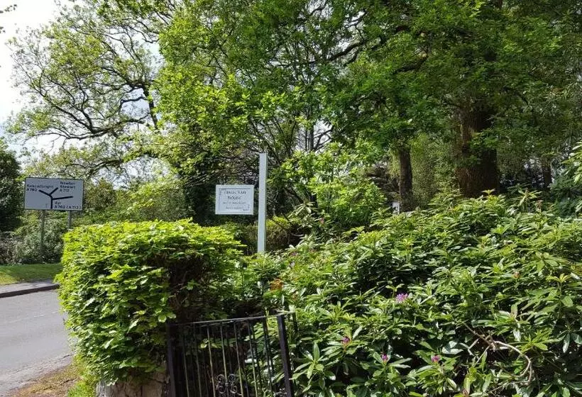 تختخواب و صبحانه Cruachan House