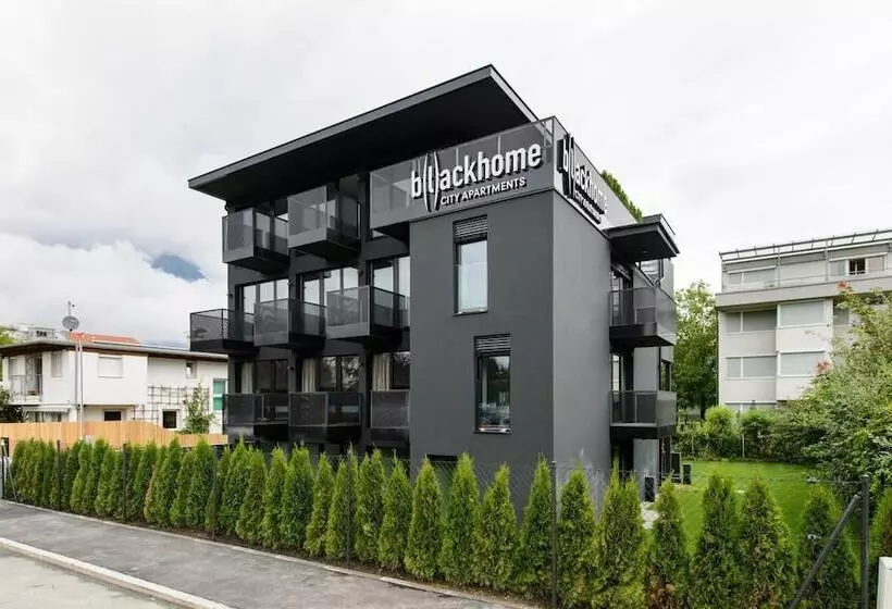 Blackhome Innsbruck City East I Contactless Check In