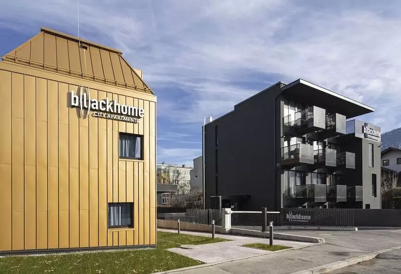 Blackhome Innsbruck City East I Contactless Check In