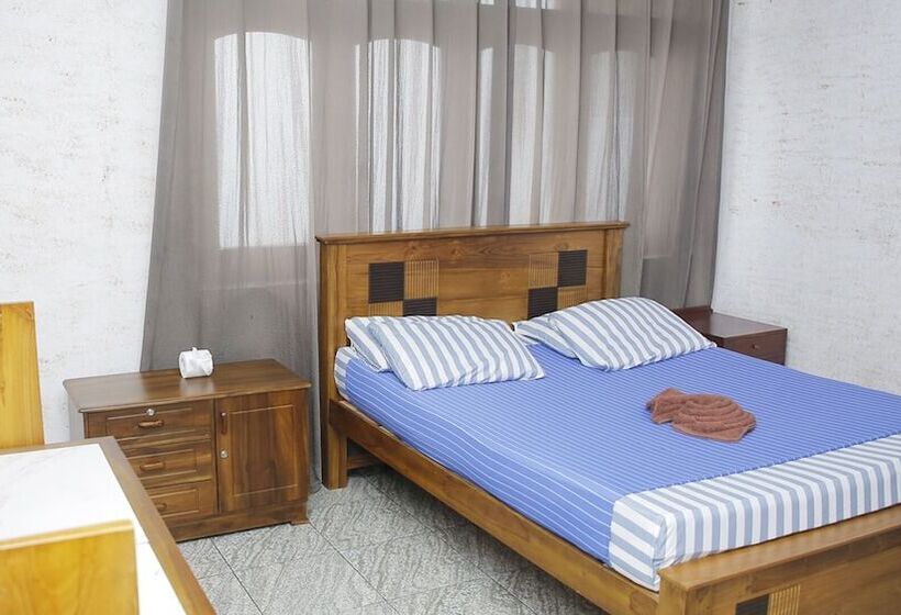 ホテル Hillstreet Villa