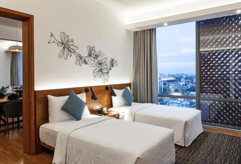 فندق Jetwing Colombo Seven