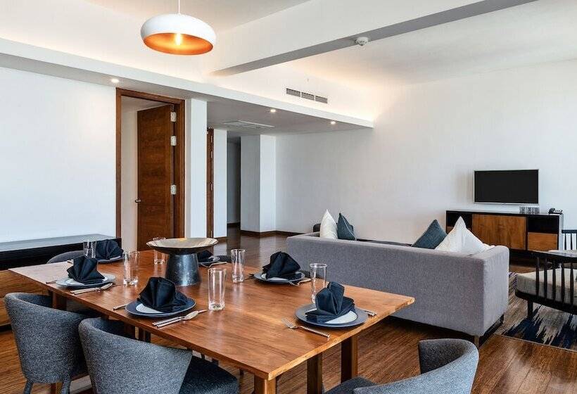 فندق Jetwing Colombo Seven