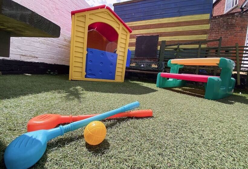 فندق The Five Bells, Eastry