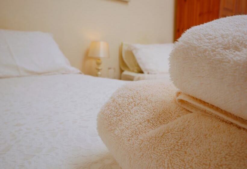 فندق The Five Bells, Eastry