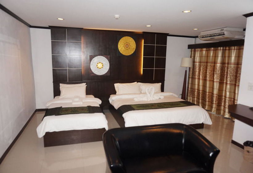 호텔 The Next Grand