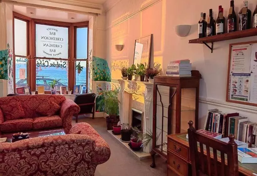 ペンション The Cardigan Bay Guest House