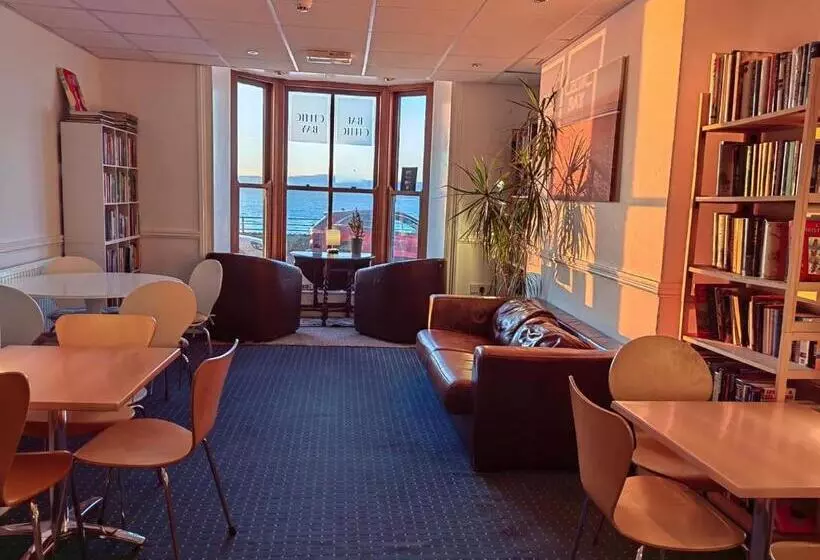 ペンション The Cardigan Bay Guest House