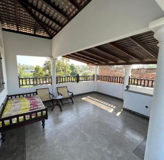 ペンション Villa Water Lily