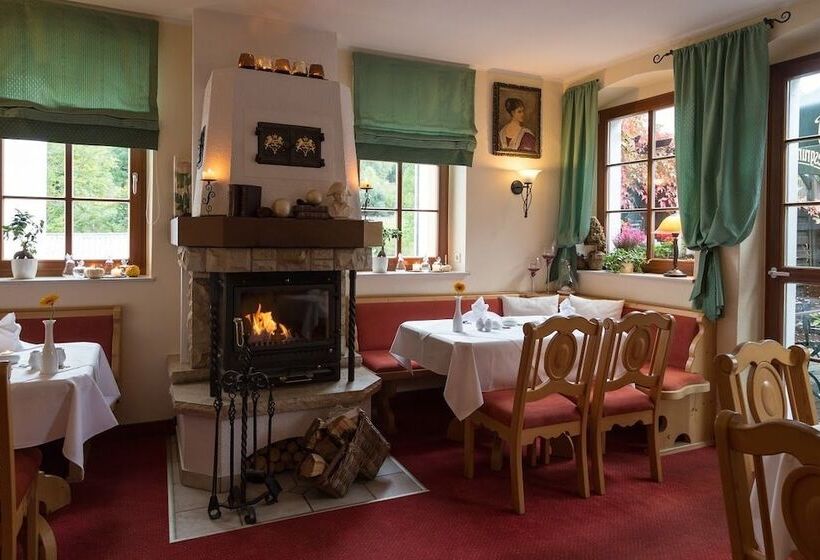 Romantik Hotel Zum Lindengarten