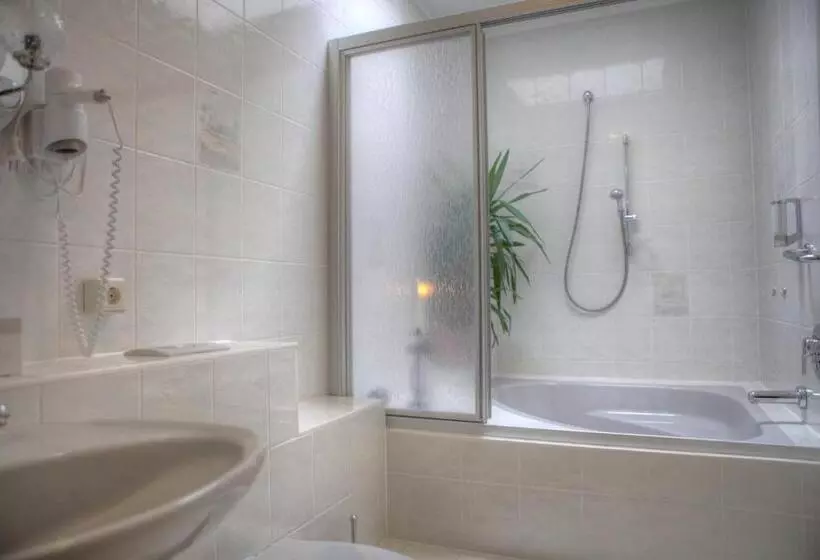 Romantik Hotel Zum Lindengarten