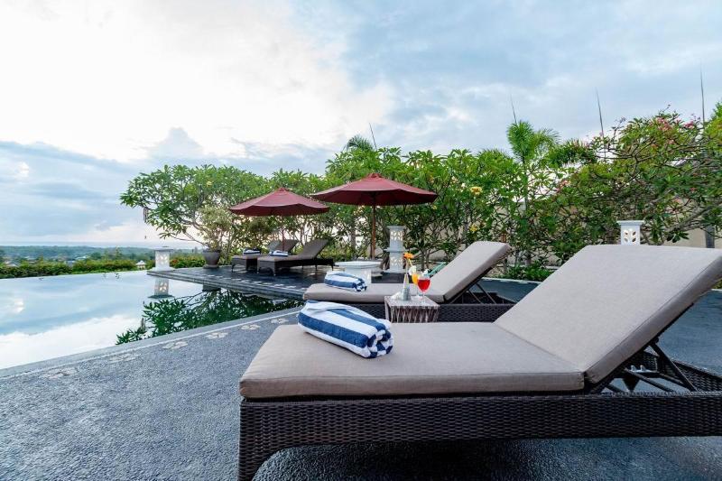 Airis Luxury Villas & Spa