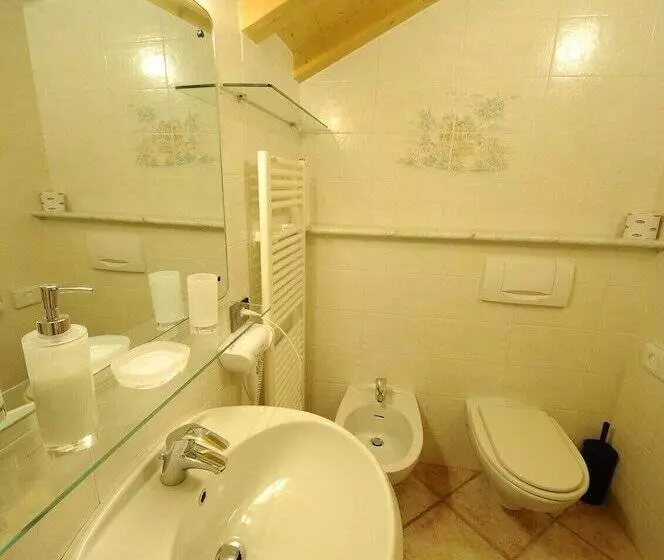 Baita Hanzel & Gretel By Livigno Accomodation