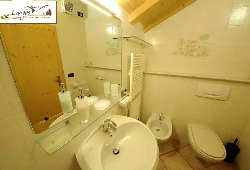 Baita Hanzel & Gretel By Livigno Accomodation
