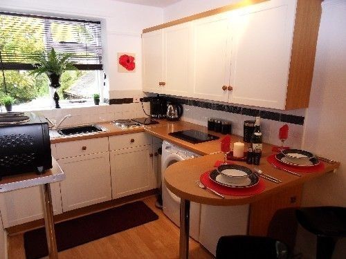 Holly House Bed & Breakfast & Apartments