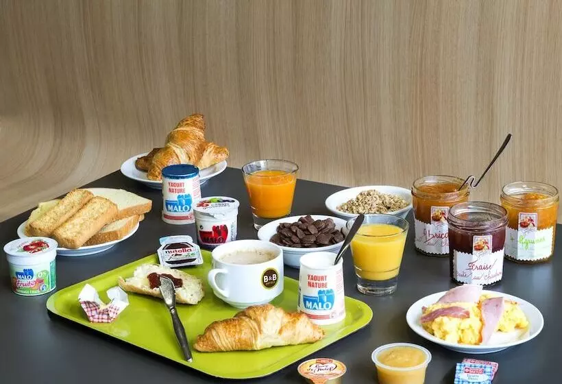 B&b Hotel Chateauroux Aéroport