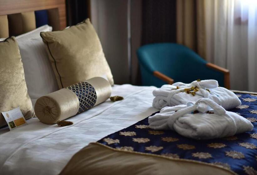 ホテル Giritligil