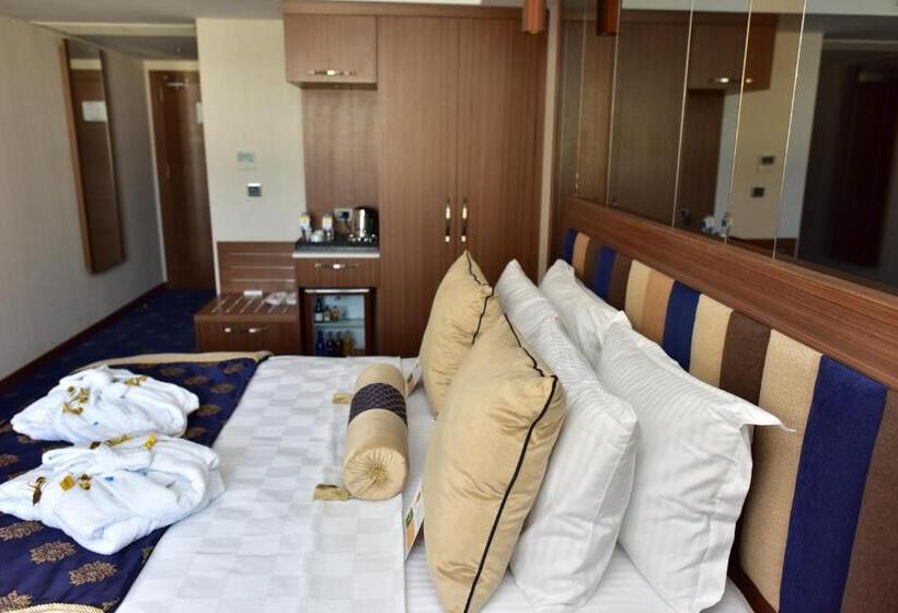 ホテル Giritligil