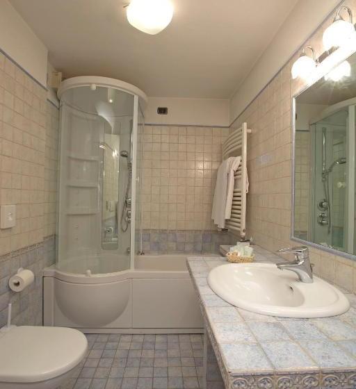 בית מלון כפרי La Montanina