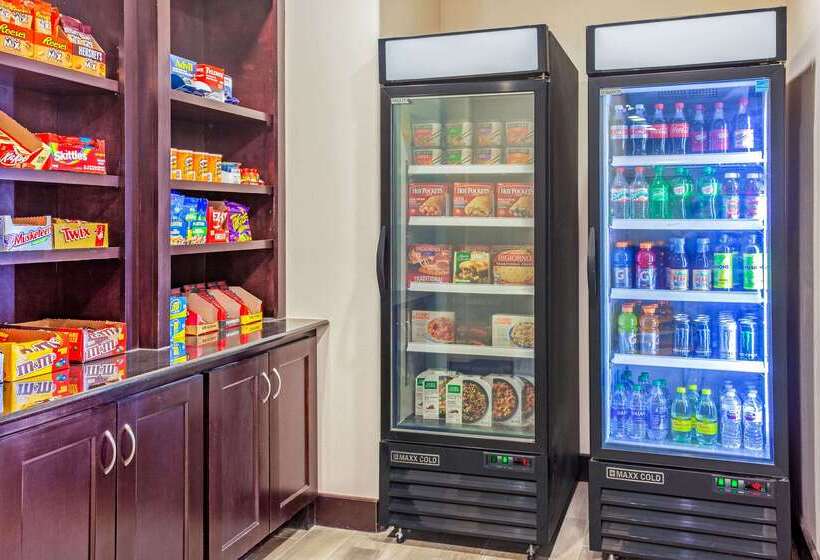 Отель La Quinta By Wyndham Gonzales Tx