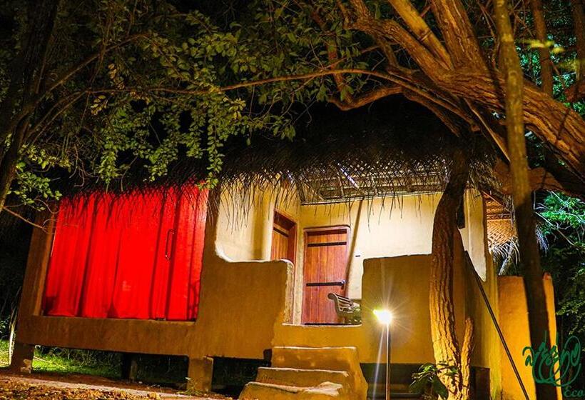 בית מלון כפרי Yala Beddegama Eco