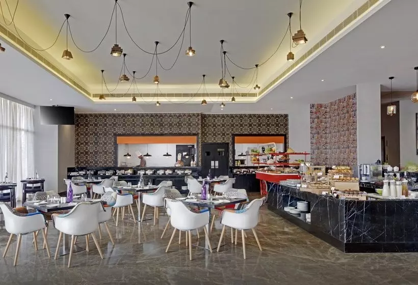 ホテル Zone By The Park Raipur