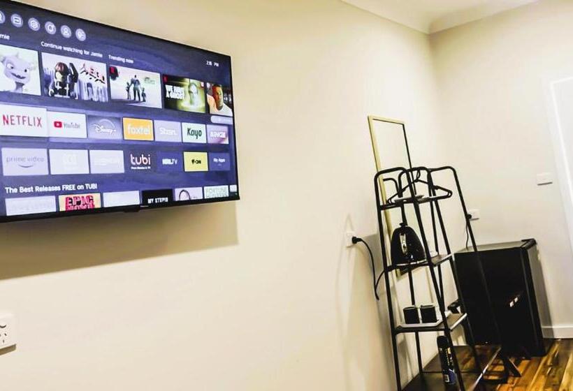 فندق على الطريق Seven Inn