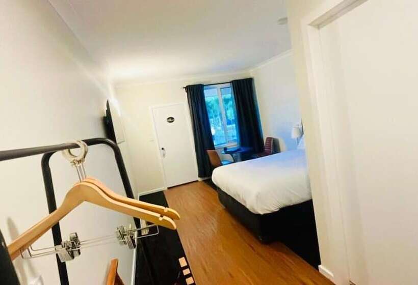 فندق على الطريق Seven Inn