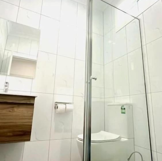 汽车旅馆  Seven Inn