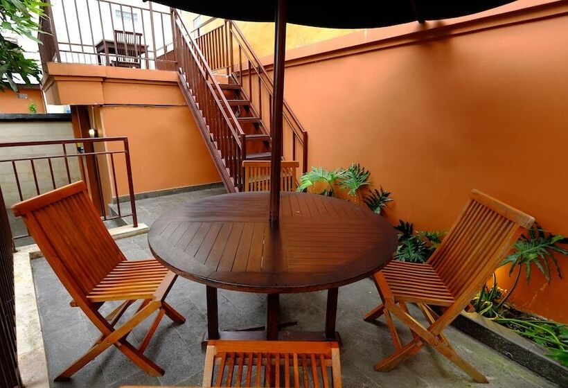 Пансион The Hill Ungasan