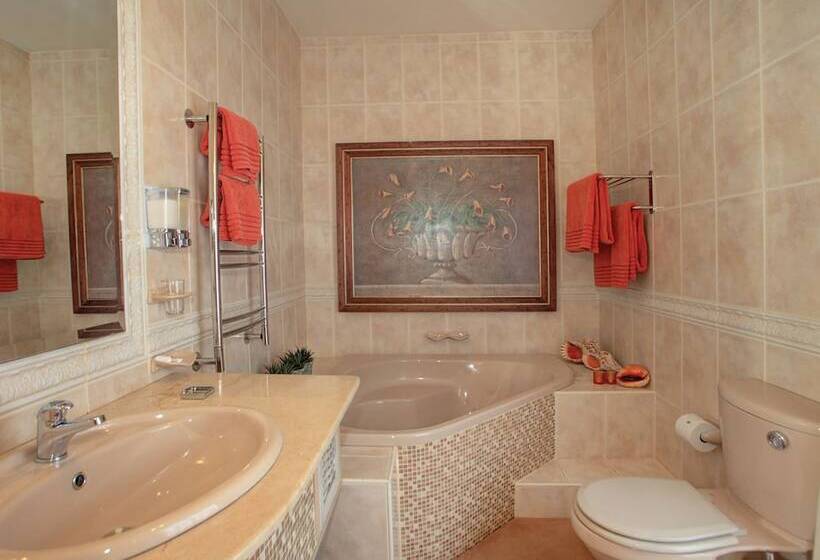 פנסיון Xanadu Guest Villa