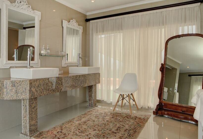 פנסיון Xanadu Guest Villa