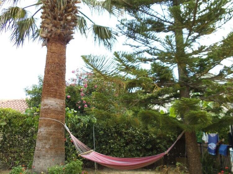 Villa Xenos Studios & Apartments