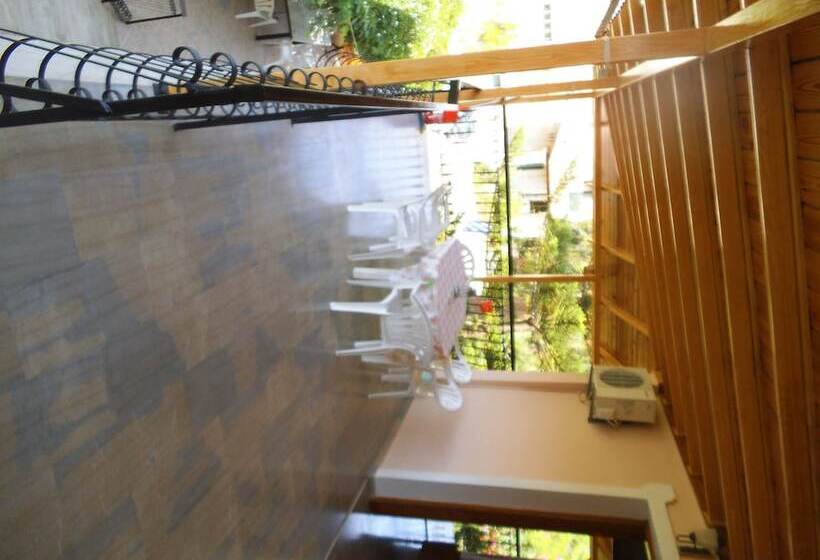 Villa Xenos Studios & Apartments