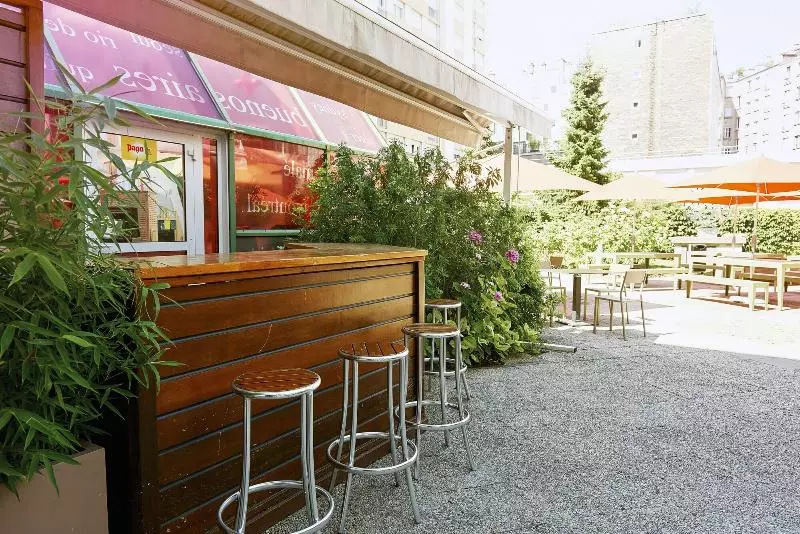 هاستل Fiap Paris