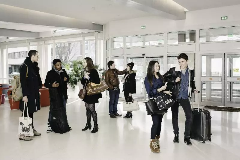 هاستل Fiap Paris