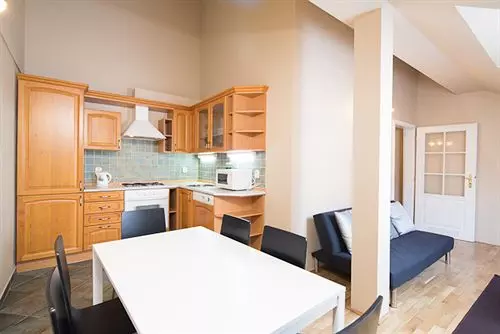 Picasso Apartments Prague