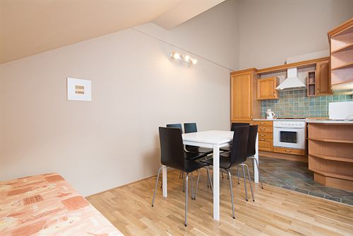 Picasso Apartments Prague