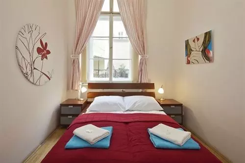 Picasso Apartments Prague