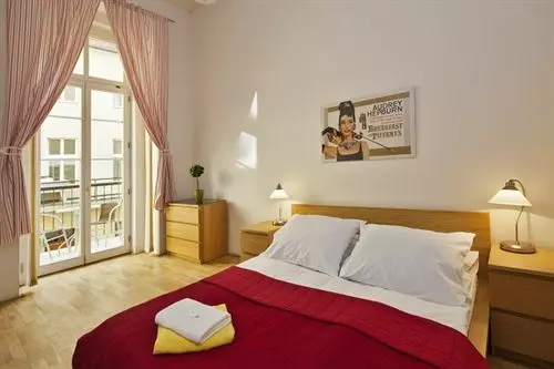 Picasso Apartments Prague