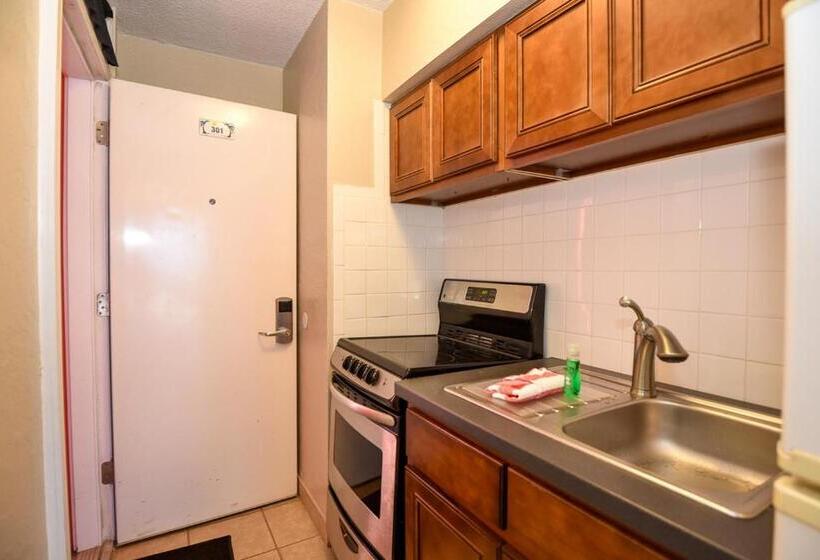 Cove Motel Oceanfront