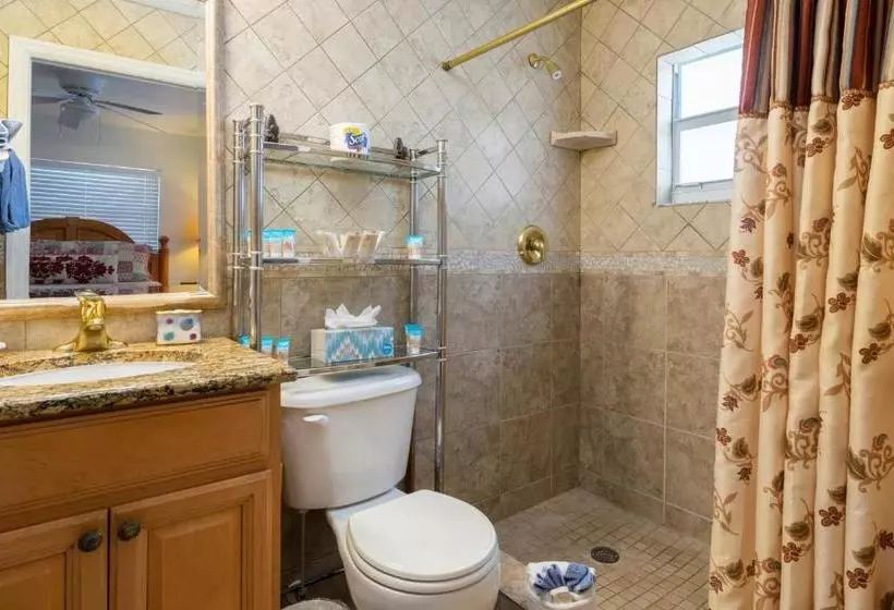 Gulf Breeze Condos