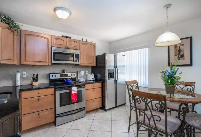 Gulf Breeze Condos