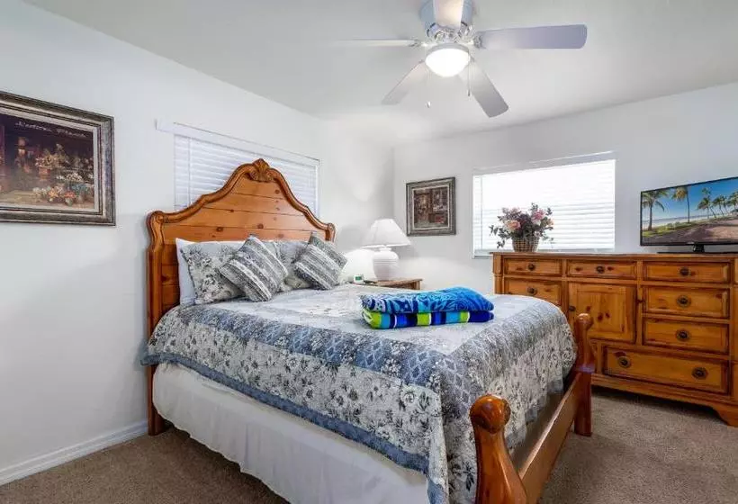 Gulf Breeze Condos