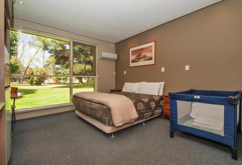 Hotelli Bright Motor Inn